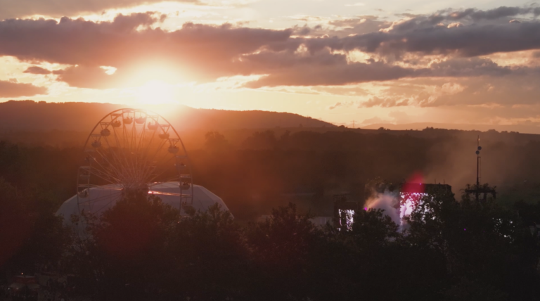 Sea You Riesenrad mit Sonnenuntergang vom Black Forest Studios Dreh